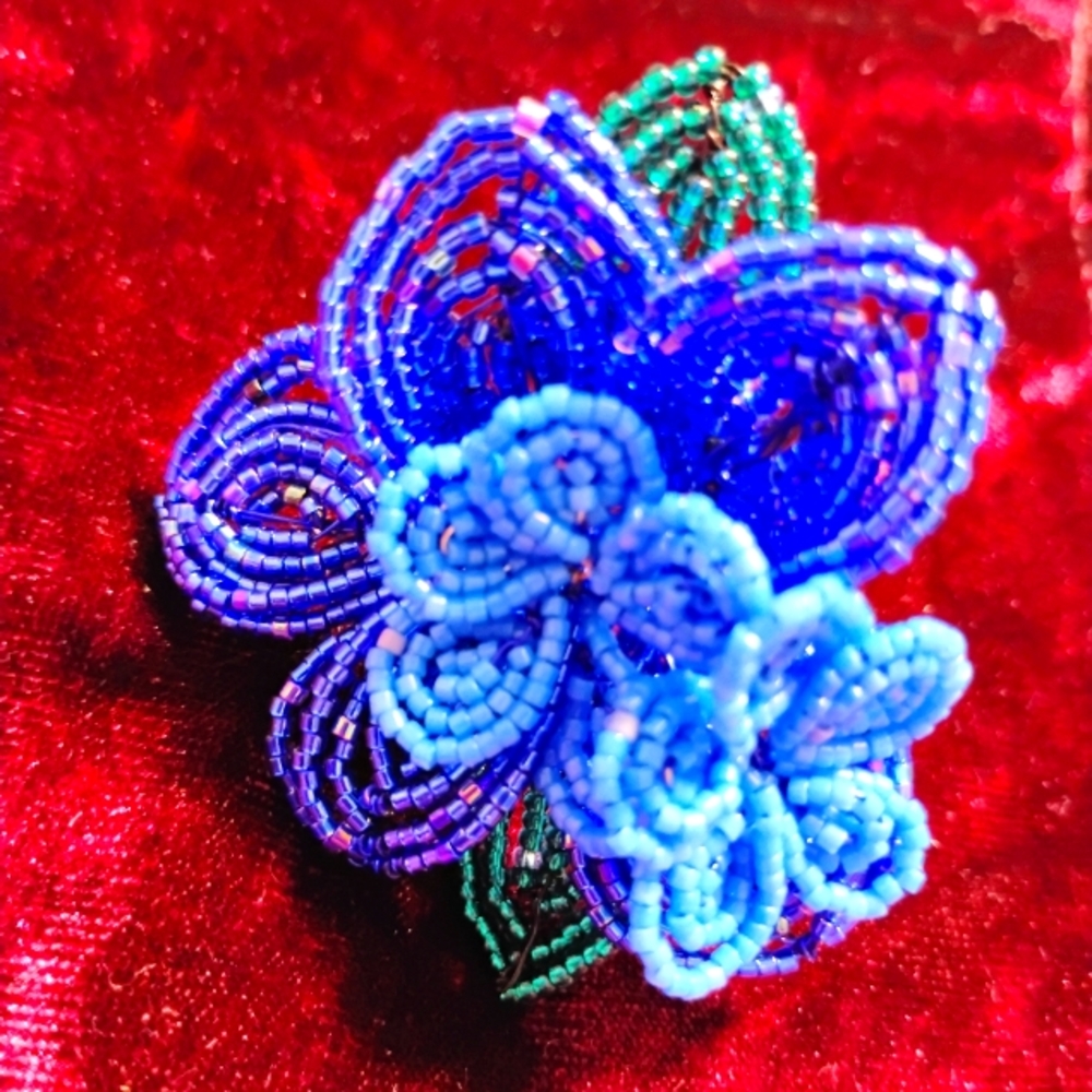 Beaded Flower Hair Accessory.